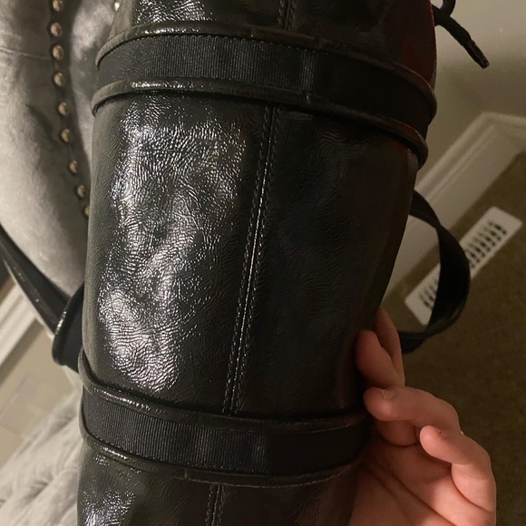 Coach Daisy Liquid Gloss Tote Black F20047 New - Picture 6 of 10